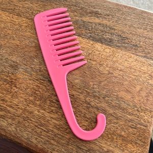 Pink comb
